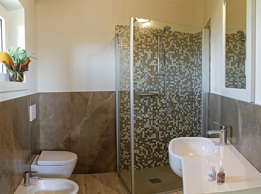 Relais Colle San Giorgio Bed & Breakfast Бардолино Стая снимка